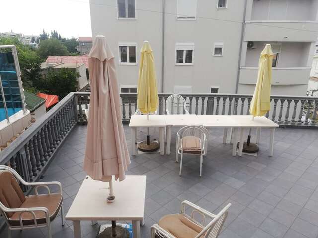 Гостевой дом Apartments & Rooms Sunset Добра-Вода-8